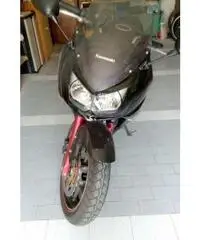 Kawasaki Er6   650 cc tenuta in modo maniacale - 5