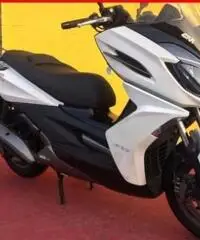 KYMCO K-XCT 300i bianco - 28826 - 2