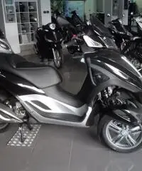 Piaggio Mp3 300 Ie Yourban - 2