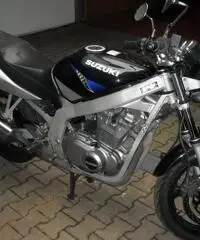 Suzuki GS 500 - 8