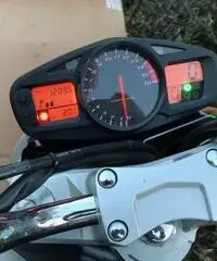 Suzuki GSR 600 anno 2007, 13000 km - 5