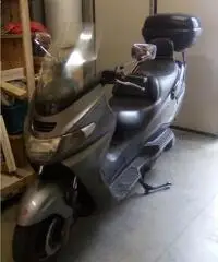 Vendo Suzuki Burgman 400 '02