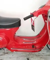 Vespa 50 Special rossa