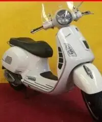 VESPA GTS 300 Super Bianco - 30971 - 2