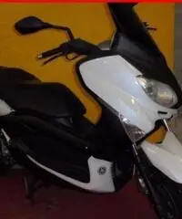 YAMAHA X-Max 250 bianco - 12805 - 2