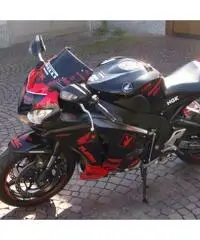 Honda cbr 1000 - 2