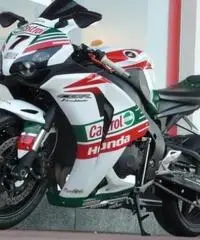 HONDA CBR 1000 RR FireBlade - 2