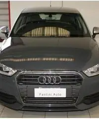 AUDI A1 SPB 1.0 TFSI ultra Design SENSORI POSTERIORI. - 3