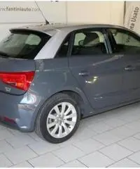 AUDI A1 SPB 1.0 TFSI ultra Design SENSORI POSTERIORI. - 6