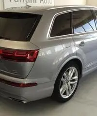 AUDI Q7 3.0 TDI 272 CV SUBENTRO LEASING - 8