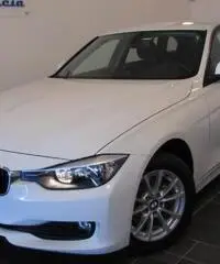 BMW 318d Xdrive - NAVIGATORE - BLUETOOTH - SENS.PARCH- PORTELLONE ELETTRICO - 2