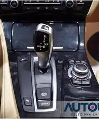 BMW 530 D TOURING FUTURA AUT NAVI TELECAM PELLE CERCHI 19' - 10