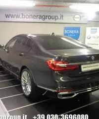 BMW 750 i xDrive Eccelsa - 7