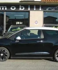 Citroen DS3 1.4 HDi 70  SO CHIC - 3