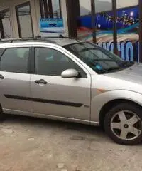 FORD Focus 1.8 TDDi cat SW Ghia - 4