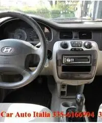 HYUNDAI Trajet 2.0 CRDi TD 16V Dynamic 7 POSTI CLIMA RADIO CD/Mp3 - 4