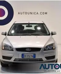 FORD Focus + 1.6 TDCI STATION WAGON NEOPATENTATI CLIMA RADIO - 7