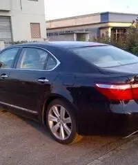 Lexus LS 600 600h L - 8