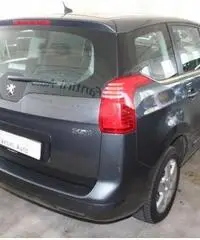 PEUGEOT 5008 2.0 HDi 150CV NAVI. GARANZIA 12 MESI - 4