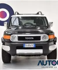 TOYOTA FJ Cruiser 4 4X4 GPL AUTOCARRO AUT SENSORI CRUISE CERCHI 17' - 7