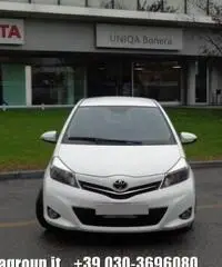 TOYOTA Yaris 1.0 5 porte Lounge - 2