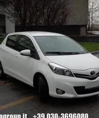 TOYOTA Yaris 1.0 5 porte Lounge - 3