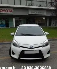 TOYOTA Yaris 1.5 Hybrid 5 porte Lounge - 2