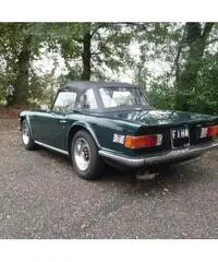 TRIUMPH TR6 - 2