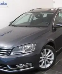 Volkswagen Passat Variant 2.0 TDI DSG High. Bm.tech.-TETTO-NAVIGATORE-FULL - 2