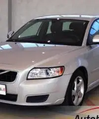 VOLVO V50 1.6 KINETIC - 8