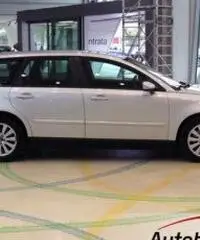 VOLVO V50 2.0 D MOMENTUM - 4