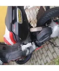 VENDO SCOOTER APRILIA SR - 2