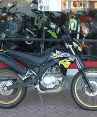 YAMAHA XT 125 R - 7