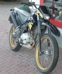 YAMAHA XT 125 R - 9