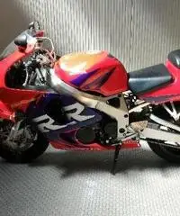 HONDA CBR 900 RR Fireblade Sc50 - 2