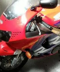 HONDA CBR 900 RR Fireblade Sc50 - 3