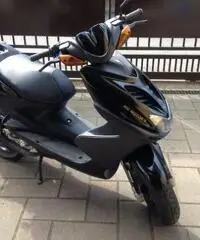 Vendo Yamaha Aerox YQ50L - 2