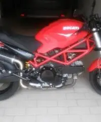 bella ducati monster695 - 2