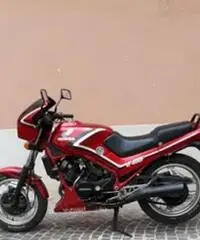 Honda vf 400