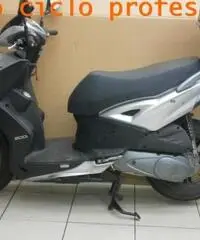 KYMCO Agility 200 € 3  seminuovo km 5600 del 2015 - 2