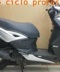 KYMCO Agility 200 € 3  seminuovo km 5600 del 2015 - 3