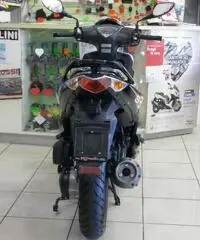 KYMCO Super 8 50 sport racing km zero da MOTOCICLOMANIA PECCIOLI PI - 4