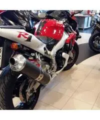 YAMAHA R 1 - 4