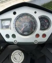 Vendo scooter 50 cc.