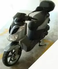 Aprilia Sporycity 200 - 2