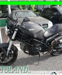 DUCATI Monster 695 Dark - 3