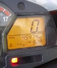 HONDA CBR 600 RR 2009 - 5