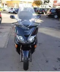 HONDA Forza 250 X 2oo7 euro2 €. 600 - 7