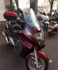 honda silver wing 600 - 2