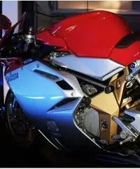 MV Agusta F4 750 Serie Oro Limited Edition, Pari al nuovo - 5